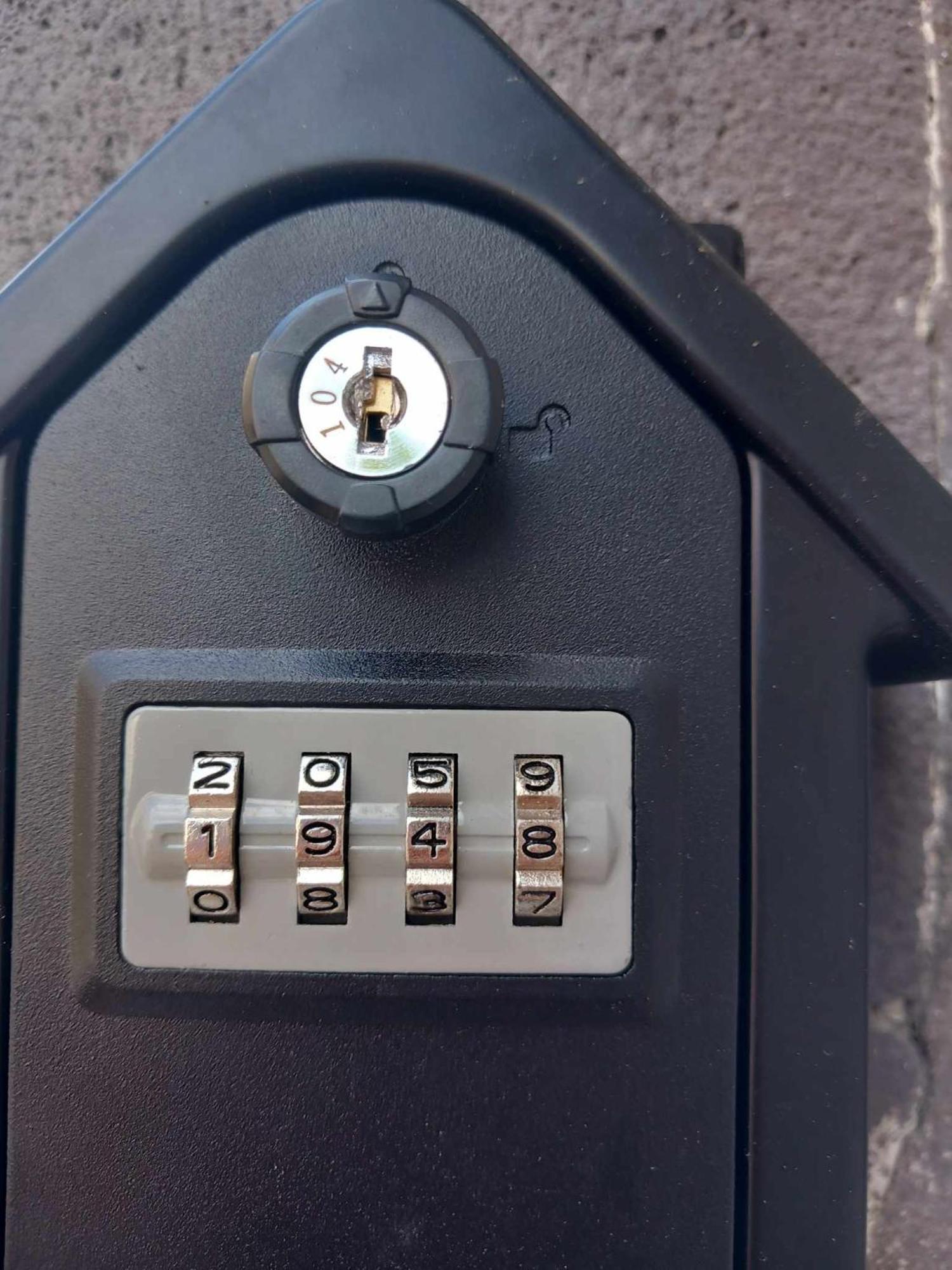 L'Appart De Babou Rez De Chaussee Parking Free Draps Wifi Thiers Exterior photo